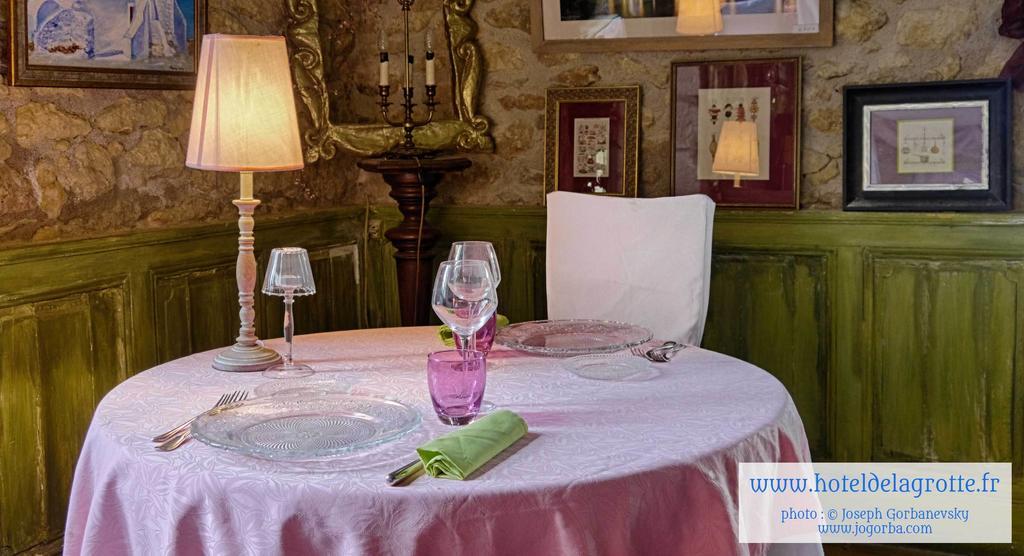 Hotel De La Grotte Montignac  Eksteriør billede